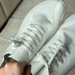 Vivobarefoot Primus Lite Knit – Women’s EU 40 / US 9 – White